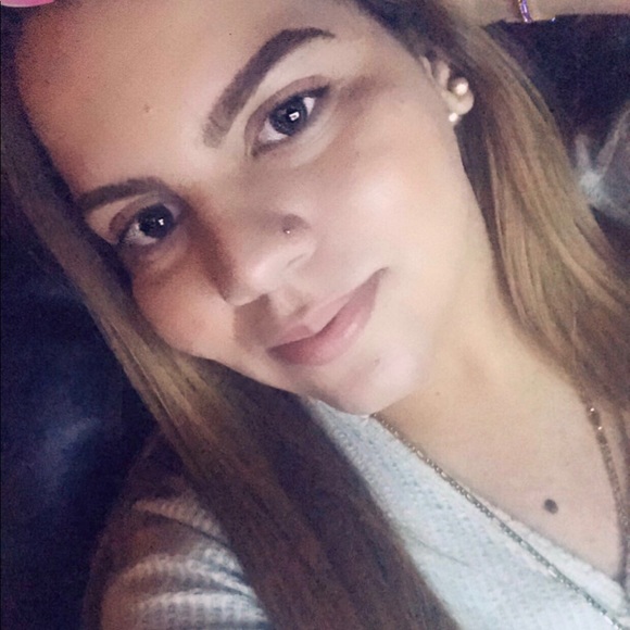 Meet your Posher, Pamela - Picture 1 of 1